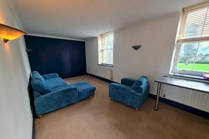 2 Bedroom Flat To Rent In St. Andrews Park, Maidstone ME16