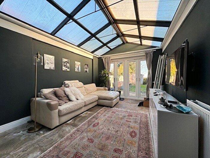 2 Bedroom Semi-Detached House To Rent In High Road, Chipstead, Coulsdon, Surrey, CR5