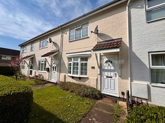 Terraced House To Rent In Cornwall Court, St Neots, PE19
