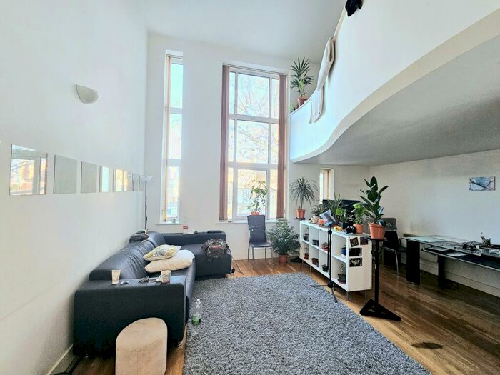 2 Bedroom Flat To Rent In Bellevue Court, High Road, London, N22