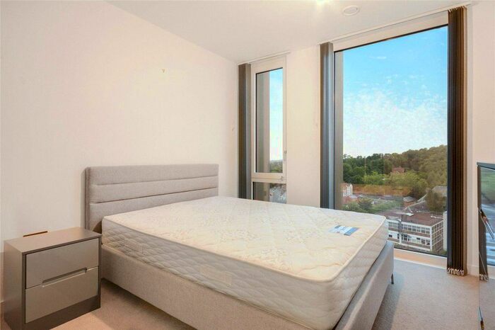 3 Bedroom Flat To Rent In College Road, Harrow, HA1