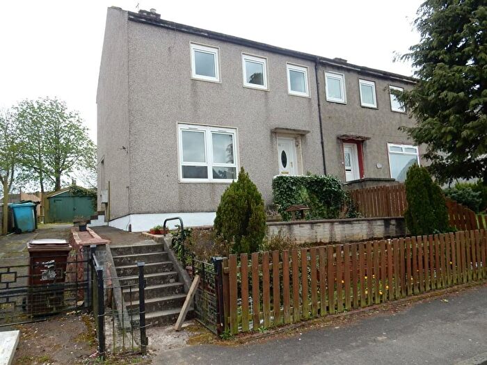 3 Bedroom House To Rent In Woodside Crescent, Newmains, Wishaw, ML2