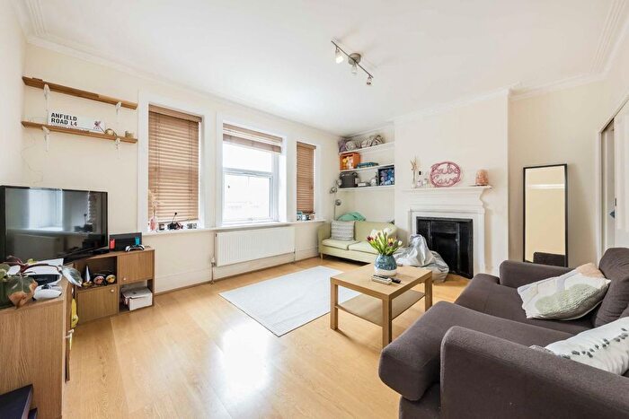 2 Bedroom Flat To Rent In Bond Street, Ealing, W5