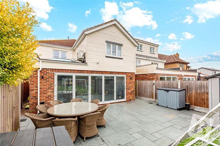 4 Bedroom Detached House For Sale In Stocks Lane, Kelvedon Hatch, Brentwood, Essex, CM15