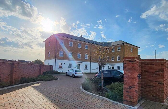 2 Bedroom Apartment For Sale In Shepherd Court, Brimsmore, Yeovil, BA21
