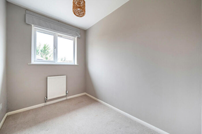 3 Bedroom End Of Terrace House For Sale In Barrington Road, Watchfield, Oxfordshire, SN6