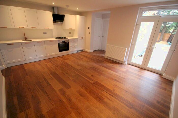 2 Bedroom Flat To Rent In Gladstone Road, Watford, WD17