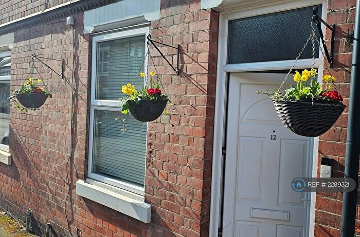 2 Bedroom Terraced House To Rent In Glapton Road, Nottingham, NG2