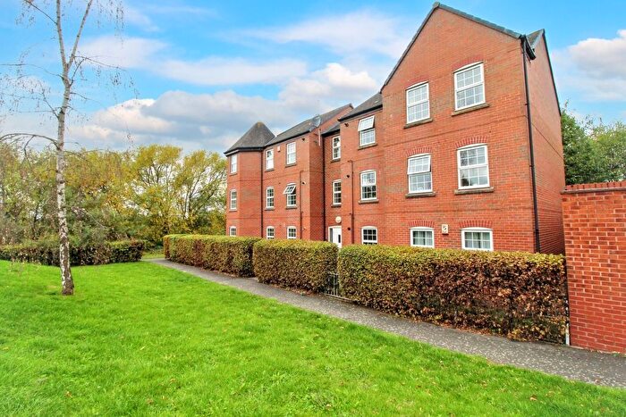 2 Bedroom Flat For Sale In Weir Close, Wigston, LE18