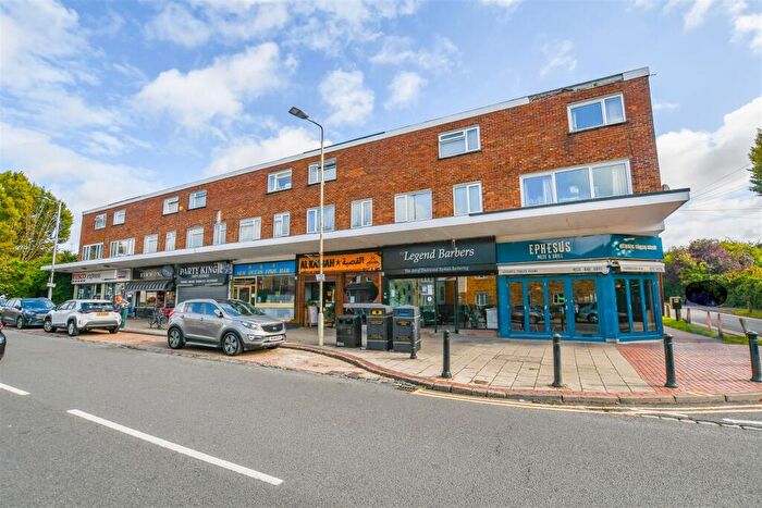 2 Bedroom Apartment For Sale In High Street, London Colney, St. Albans, AL2