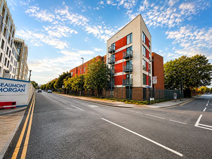 2 Bedroom Flat To Rent In Ordsall Lane, Salford, M5