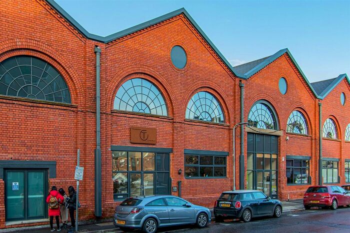 1 Bedroom Flat To Rent In Pendyris Street, Cardiff, CF11