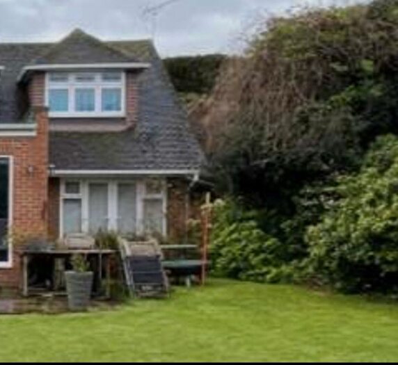 2 Bedroom Semi Detached House To Rent In The Yews, Gravesend, Kent, DA12