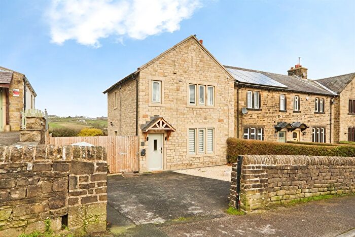 3 Bedroom End Terrace House For Sale In Mytholmes Lane, Haworth, Keighley, BD22