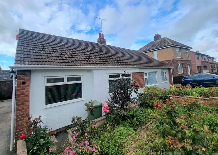 2 Bedroom Bungalow To Rent In Henfield Road, Coalpit Heath, Bristol, Gloucestershire, BS36
