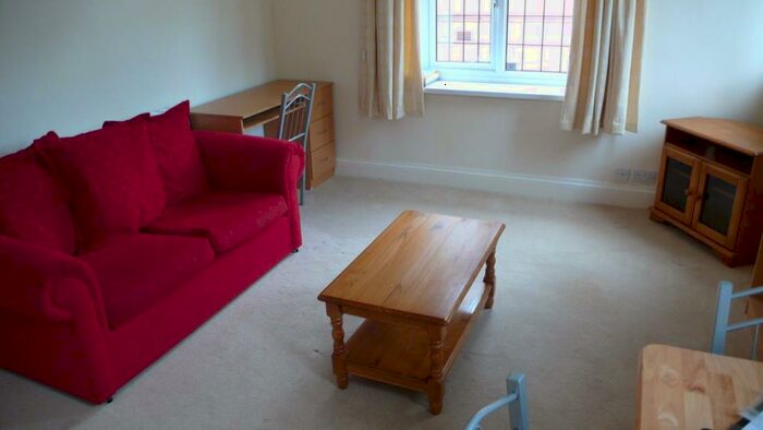 1 Bedroom Flat To Rent In Flat Bristol Road, B29