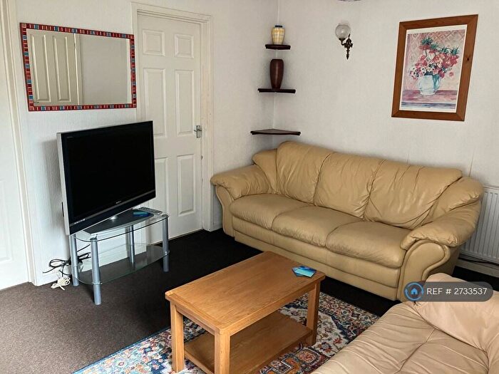 4 Bedroom Semi Detached House To Rent In Cottage Lane, Ormskirk, L39