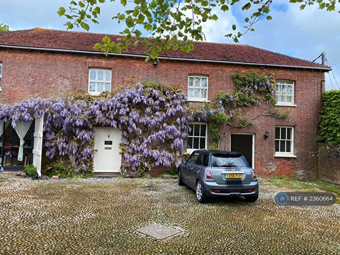 1 Bedroom Flat To Rent In The Coach House, Hailsham, BN27