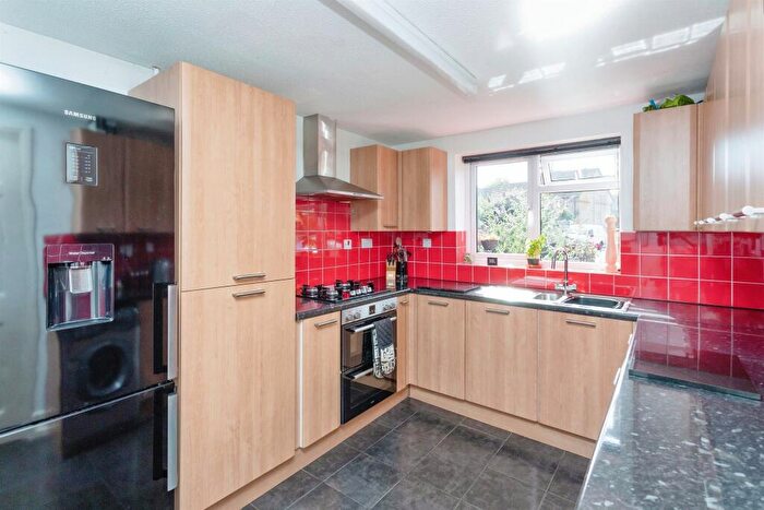 3 Bedroom Detached House For Sale In Longworth Close, Banbury, OX16