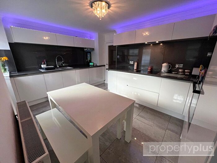 3 Bedroom Terraced House For Sale In Lewis Street, Pentre, Rhondda Cynon Taff, CF41