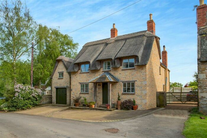 4 Bedroom Detached House For Sale In Post Office Lane, Lyndon, Rutland, LE15