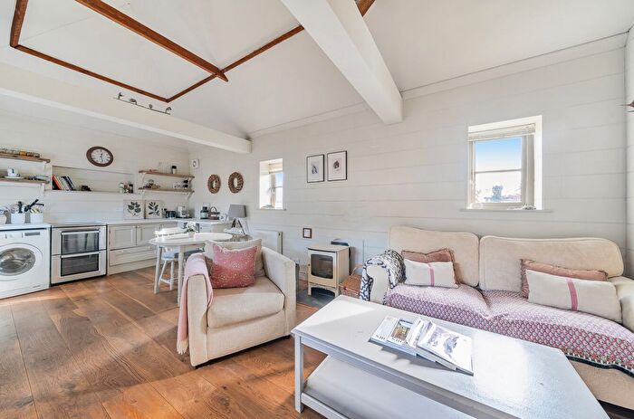 1 Bedroom Cottage To Rent In Furnace Lane, Tonbridge, TN12