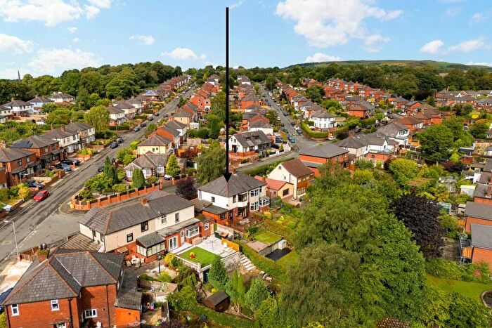 3 Bedroom Semi-Detached House For Sale In Eastgrove Avenue, Bolton, BL1