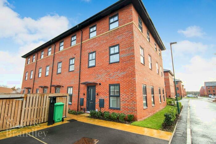 2 Bedroom House To Rent In Newbold Street Bilborough, Nottingham, Nottinghamshire, NG8