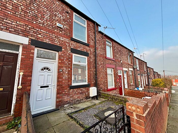 2 Bedroom Terraced House To Rent In Roscoe Street, West Park, St Helens, WA10