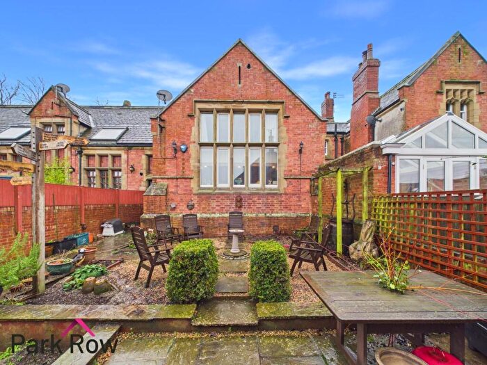 3 Bedroom Terraced House For Sale In Westfield Lane, South Milford, Leeds, LS25