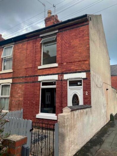 2 Bedroom End Of Terrace House To Rent In Edward Avenue, Nottingham, NG8