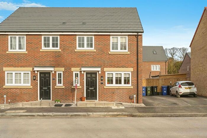 3 Bedroom House To Rent In Swift Close, Woodlands, Doncaster, DN6