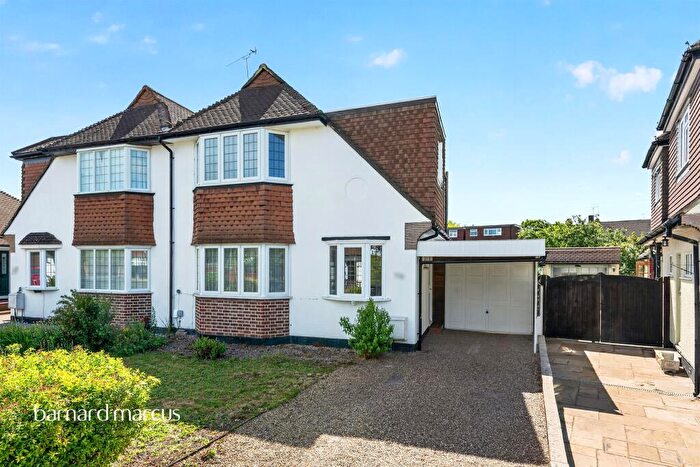 3 Bedroom Semi-Detached House For Sale In Lawrence Avenue, New Malden, KT3