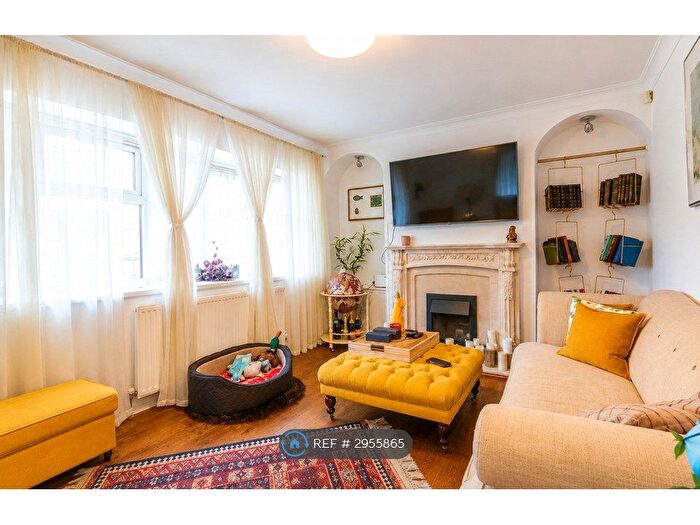 2 Bedroom Semi Detached House To Rent In Castle Road, Birmingham, B29