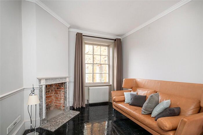 4 Bedroom House To Rent In Cheyne Walk, Chelsea, London, SW10