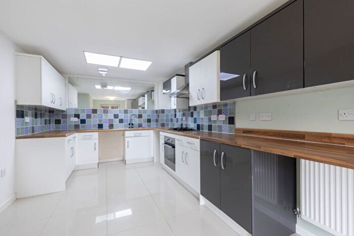 4 Bedroom Terraced House To Rent In Ledbury Court, Cheltenham, GL52