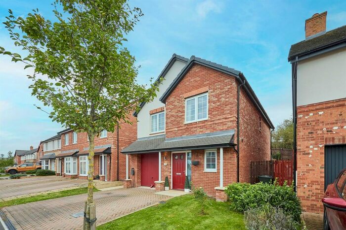 4 Bedroom Detached House For Sale In Hunters Hill Close, Guisborough, TS14