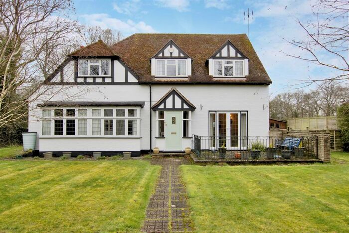 5 Bedroom Detached House For Sale In Vines Lane, Hildenborough, Tonbridge, TN11