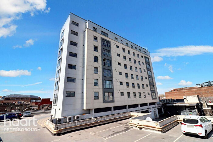 2 Bedroom Flat For Sale In Broadway, Peterborough, PE1