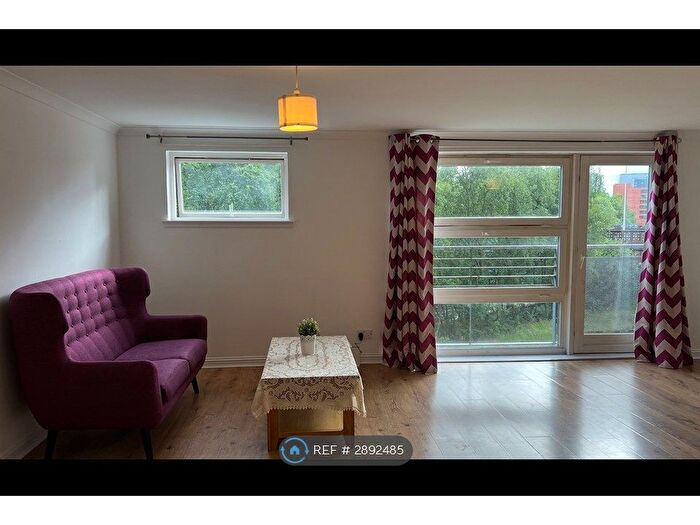 2 Bedroom Flat To Rent In Partick Bridge Street, Glasgow, G11