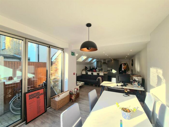 2 Bedroom Flat To Rent In Trundleys Road, Deptford, SE8