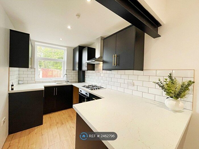 2 Bedroom Terraced House To Rent In Oak Street, Shaw, Oldham, OL2