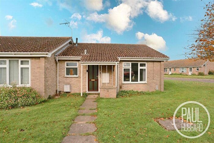 1 Bedroom Semi Detached Bungalow For Sale In Oliver Close, Carlton Colville, NR33