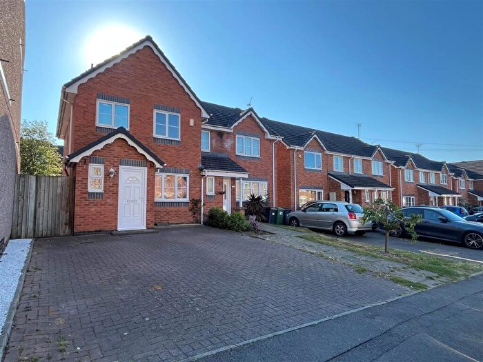 3 Bedroom End Of Terrace House To Rent In Westbury Road, Nuneaton, CV10