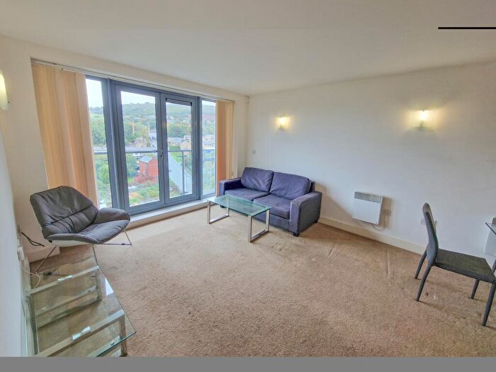 3 Bedroom Flat To Rent In Silk Mill, Dewsbury Road, Elland, West Yorkshire, HX5