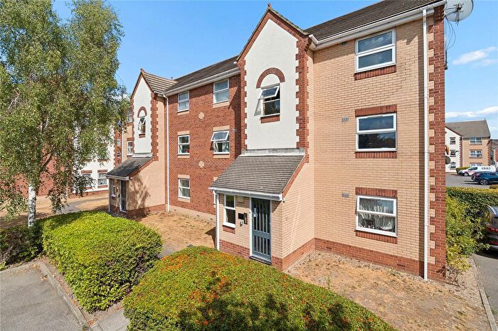 1 Bedroom Flat For Sale In Milton Court, Chadwell Heath, RM6