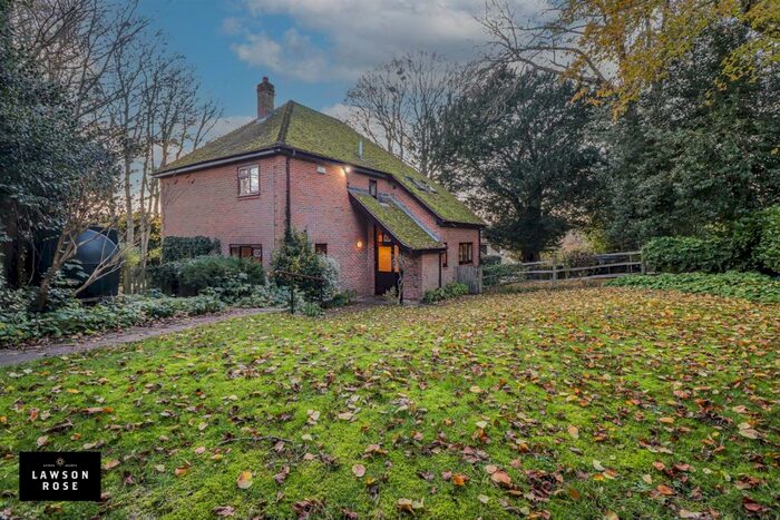 4 Bedroom House To Rent In Rectory Lane, Meonstoke, Southampton, SO32
