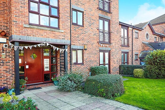 1 Bedroom Apartment To Rent In Kingston Wharf Kingston Street, Hull, HU1