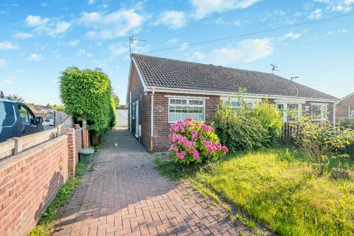 2 Bedroom Semi-Detached Bungalow For Sale In Station Road, Doncaster, South Yorkshire, DN7