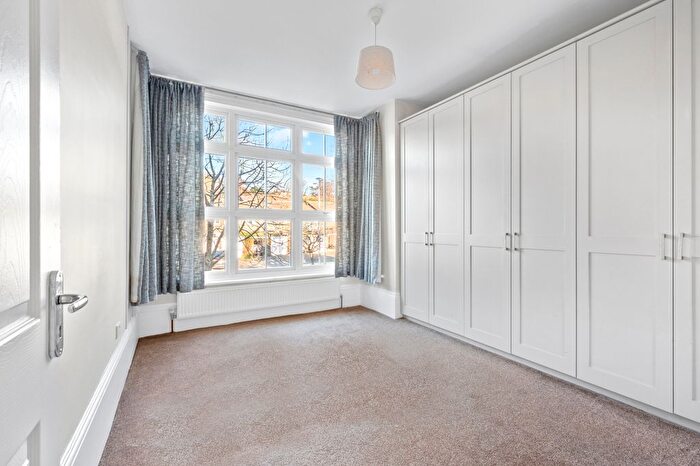 2 Bedroom Flat For Sale In Cottenham Park Road, London, SW20